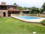 Casa Alquiler 7 ambientes, 4 cocheras, 700m2, San Juan...