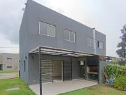 Casa Alquiler 8 años 4 ambientes, 1 cochera, 230m2,...