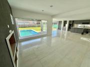 Casa Alquiler a estrenar 5 ambientes, 240m2, 2 cocheras,...