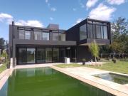 Casa Alquiler a estrenar 5 ambientes, 450m2, 4 cocheras,...