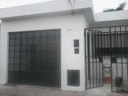 Casa Alquiler Cavia y Baigorria, Rosario 2 dormitorios