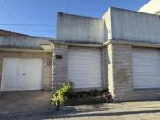 Casa en alquiler y en venta en Tolosa. La Plata