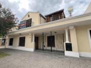 Casa alquiler y venta City Bell céntrica ideal proyecto...