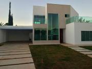 Casa Alto de Padrão 4 suíte, lazer, área verde à Venda...