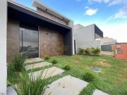 CASA TÉRREA 164M² – LE JARDIN TORORÓ – PISCINA – ALTO PADRÃO