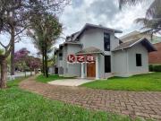 Imponente casa de alto padrão em condomínio à venda em...