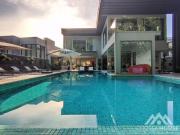 Casa alto padrão à venda no módulo 12 da Riviera com 7...