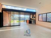 Casa alto padrão com 03 suítes no condomínio Villas de...