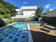 Casa Alto Padrão, com 3 dormitórios à venda, 251 m² por...