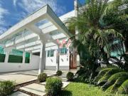 Casa Alto Padrão, com 3 dormitórios à venda, 311 m² por...