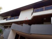 Casa Alto Padrão com 4 Suítes, 421,19m² por...