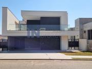 CASA ALTO PADRÃO COM 4 SUÍTES SENDO 1 NO TÉRREO, 4...