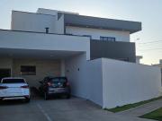 Casa a venda em condomínio em Valinhos SP