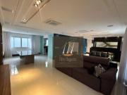 Casa Alto Padrão de 404 m construída á venda, Vila...