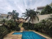 Casa Alto Padrão em condomínio dentro da cidade com 4...