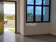 Casa alto padrão em condomínio fechado na zona leste com...