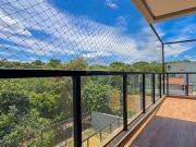 Casa Alto Padrão Integrada à Natureza no Jardim Botânico