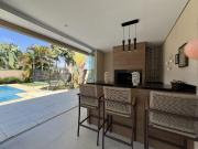 Casa alto padrão à venda no condomínio Campos do Conde...