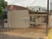 Casa Alugar, 2 Dormitórios localizado em Centro, Tupã,...