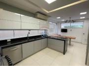 660 Área Útil Casa Alugar, 4 Dormitórios localizado em...