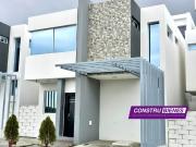 Casa Amoblada en Alquiler – Urbanización Terrazas Santa...