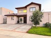 CASA AMOBLADA EN ARRIENDO CHICUREO!