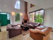 Casa Amoblada en Arriendo en Loma del Atravesado...