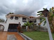 Casa amoblada en venta ubicada en La Viña Valencia...