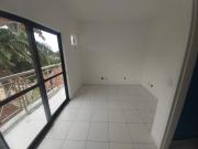 Casa ampla 2 quartos com 2 vagas garagem prox ao park...