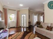 Casa ampla com 3 quarto no Pilarzinho