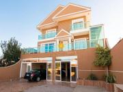 Casa ampla com 3 Suítes no Rebouças