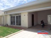 Casa ampla com edÃcula e Ã¡rea de lazer em JARDIM...