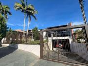 Casa ampla com espaço para comércio