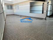 Casa Sobrado Ampla e Arejada com Quintal e Garagem...