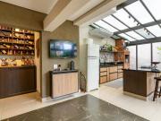 Casa ampla e com bela área gourmet à venda na...