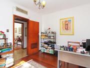 Casa ampla em excelente localização