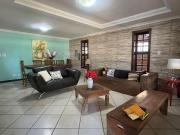 CASA AMPLA NA SHIGS 715 LOCALIZAÇÃO PRIVILEGIADA