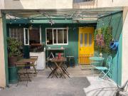 Casa amplia con accesorias y departamento