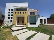 Oportunidad Casa Familiar en VENTA con Alberca en Villas...