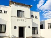 Casa Amplia con gran patio en Juriquilla, Querétaro