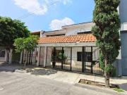 Casa amplia de 7 recámaras en Colonia Echeverría,...