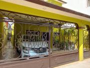 Casa amplia en venta, Col. Miguel Hidalgo por Periférico...