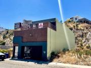 ¡Casa Amplia en venta de 3 Niveles en Valle Sur, Tijuana