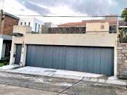 Casa amplia en Venta en Villas del Campestre zona norte...