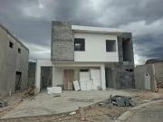 Casa amplia en venta Fracc. Alta Vista