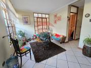 CASA AMPLIA IDEAL INVERSIONN AVENIDA PRINCIPAL