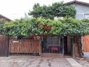 Casa Ampliada de Dos Pisos, 3 Dormitorios, 2 Baños,...