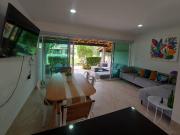 casa amueblada con terraza y alberca climatizada en...