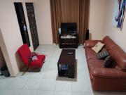 Casa amueblada de 2 niveles, 2 hab 11/2 ba?os,...