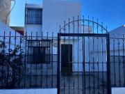 Casa Amueblada de 3 Habitaciones en Renta en Zona Norte...